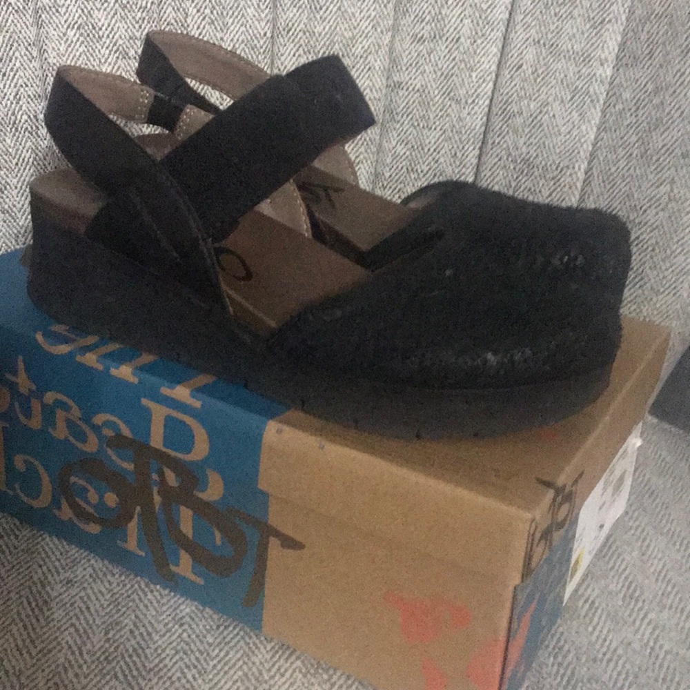 OTBT Roadie black womens shoes